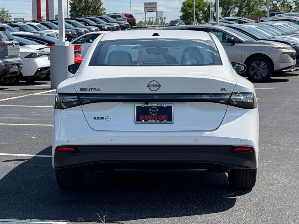 New 2026 Aspen White TriCoat Nissan SL image 5