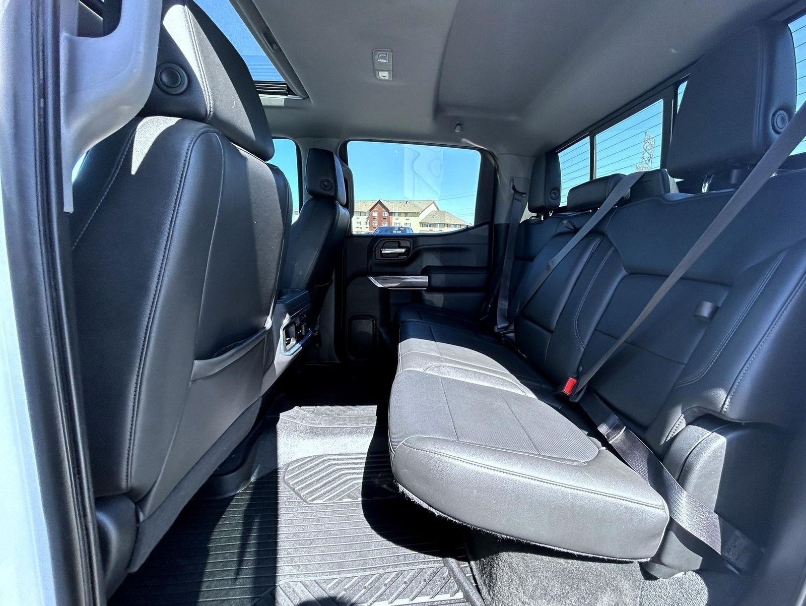 Used 2021 White Chevrolet LTZ image 20