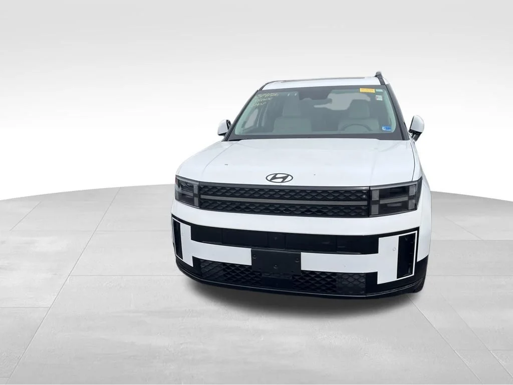 Used 2025 White Hyundai Calligraphy image 4