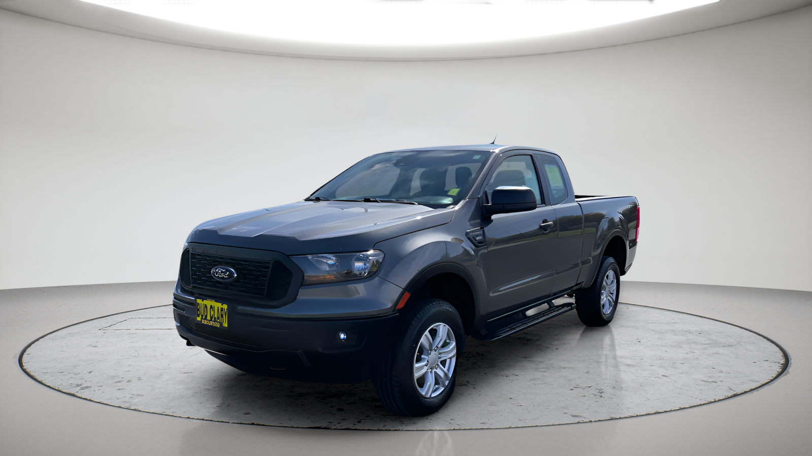 Used 2020 Magnetic Ford XL image 1
