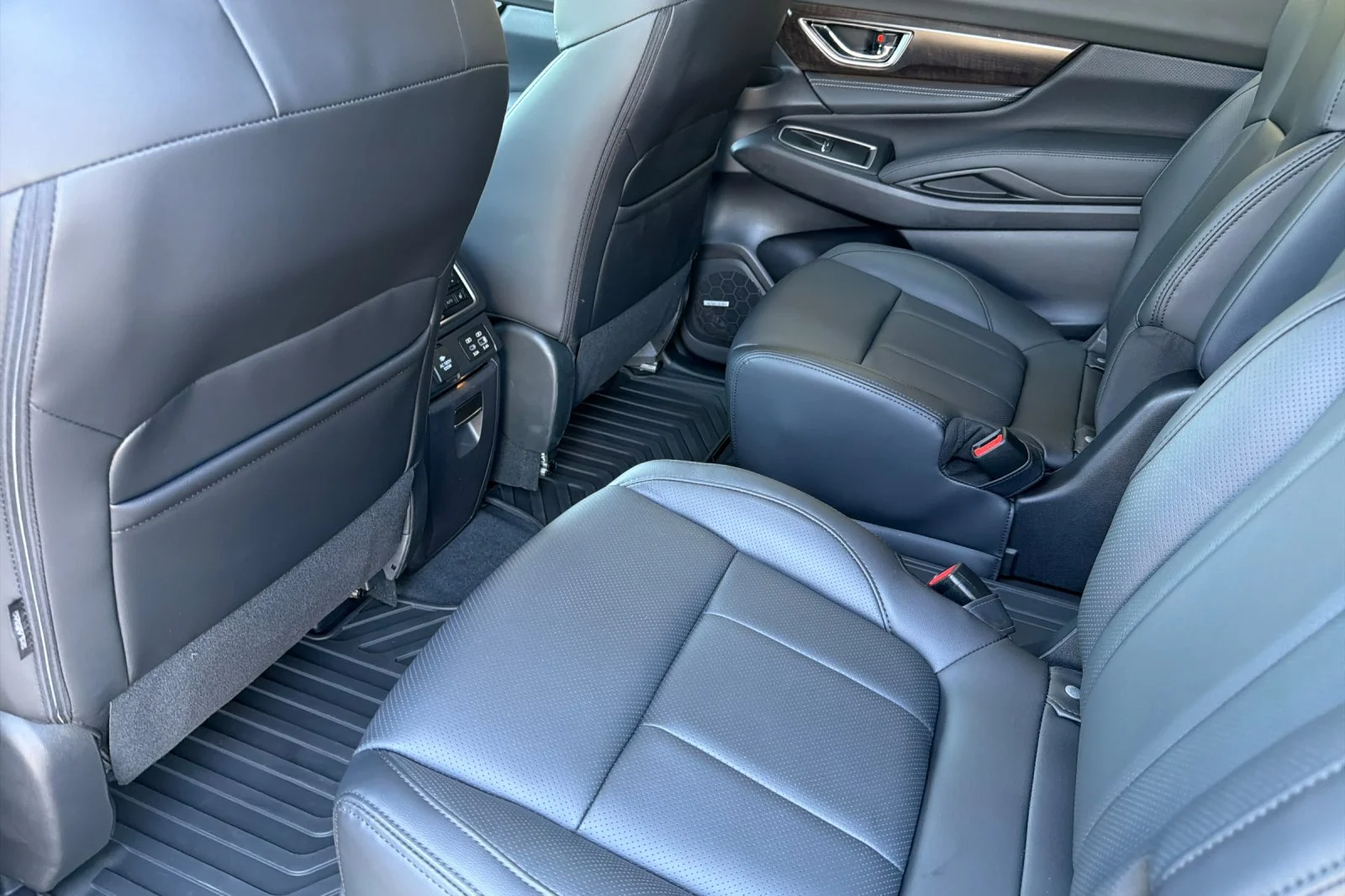 2026 Subaru Ascent Touring - Photo 12