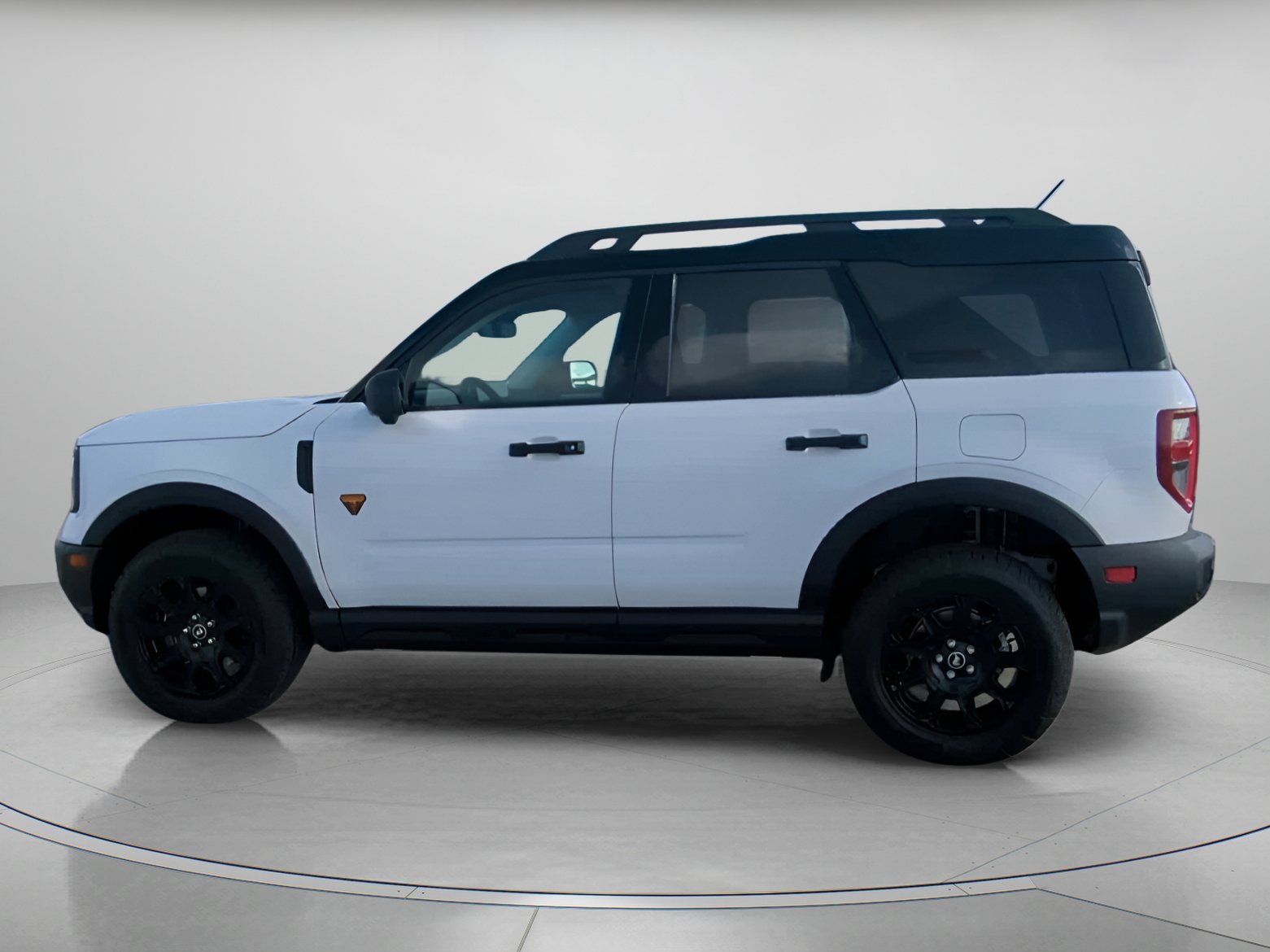 New 2026 Oxford White Ford Badlands® image 14