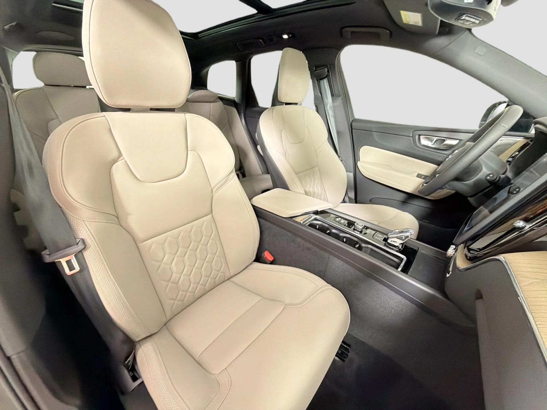 New 2026 Forest Lake Volvo Plus image 26