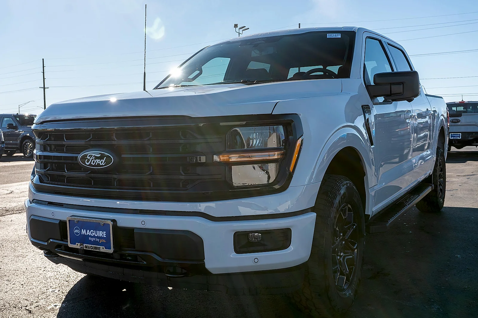 New 2026 Oxford White Ford XLT image 2