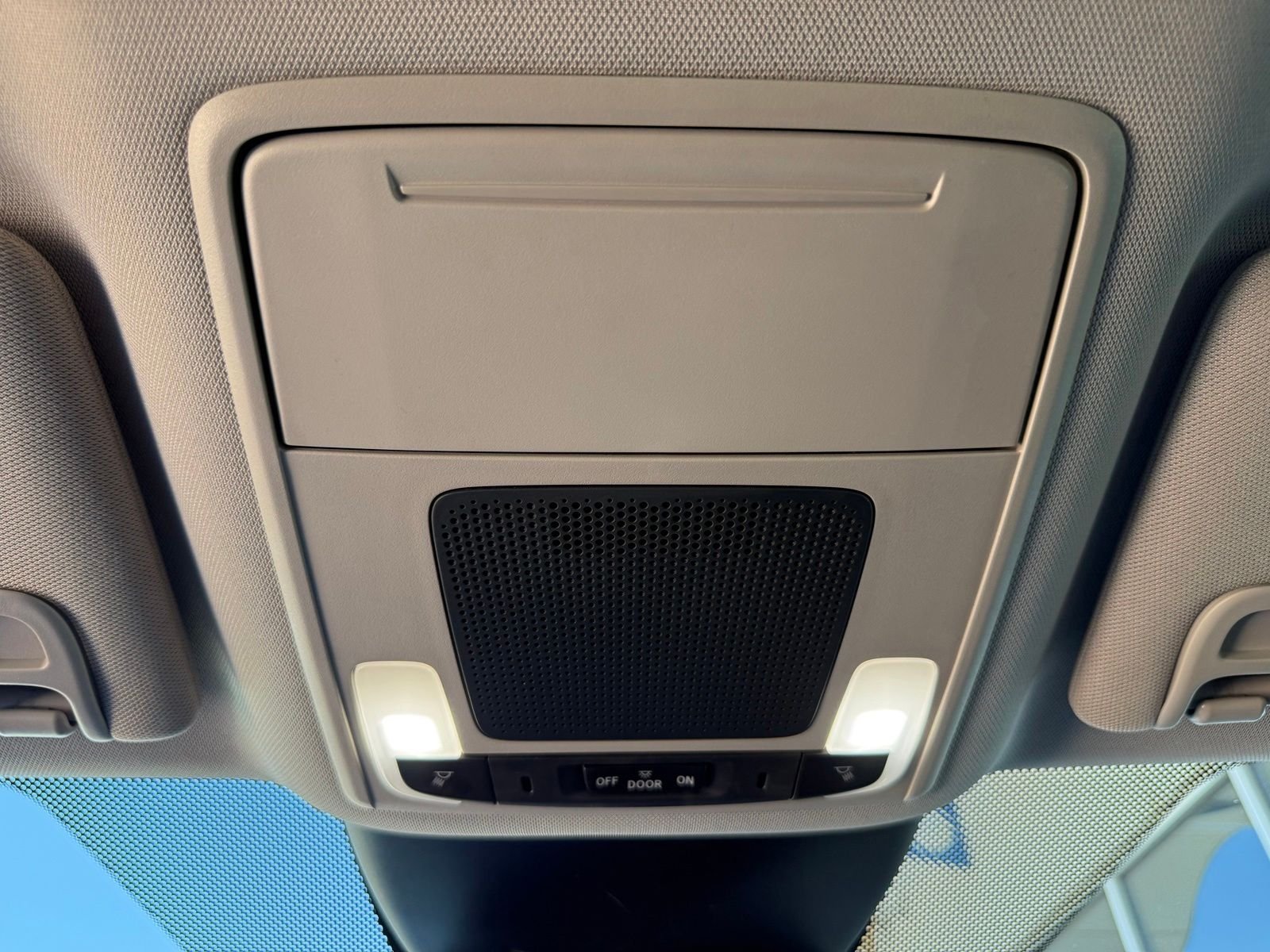 2025 Honda Pilot EX-L - Photo 21
