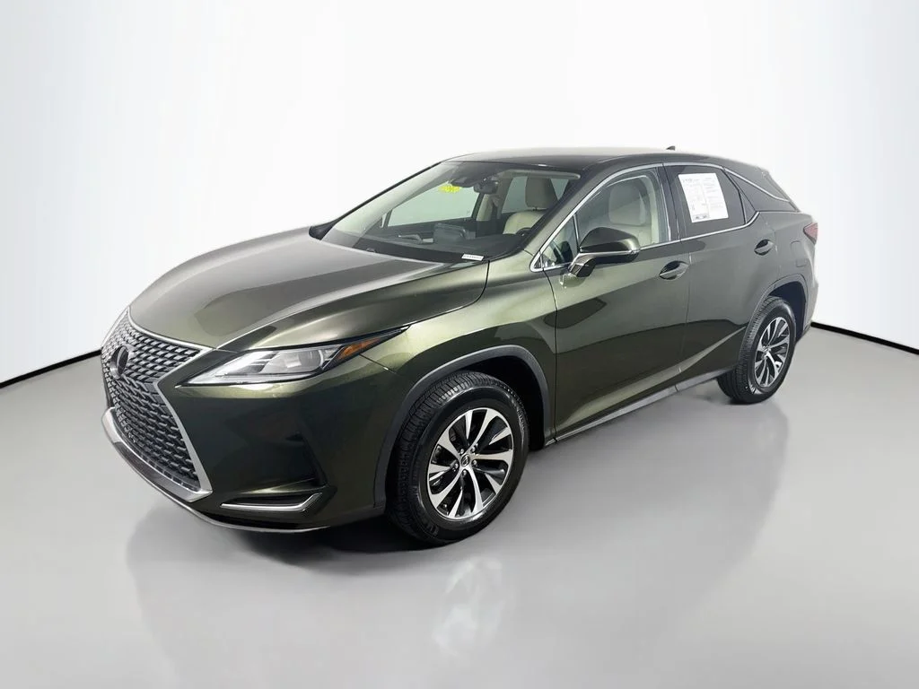 Used 2021 Nori Green Pearl Lexus  image 3