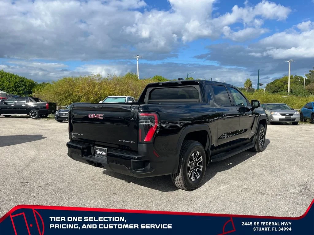 New 2026 Onyx Black GMC Elevation Extended Range image 7