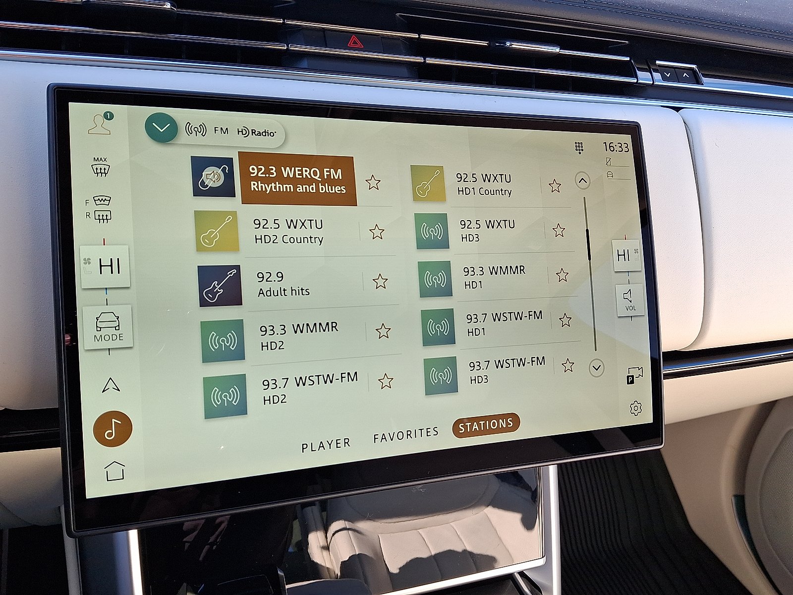 2026 Land Rover Range Rover SE - Photo 8