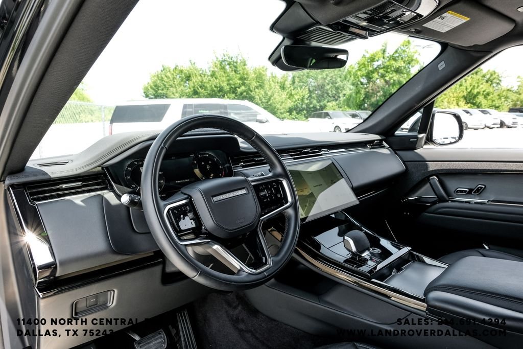 Certified Used 2025 Santorini Black Metallic Land Rover SE image 2