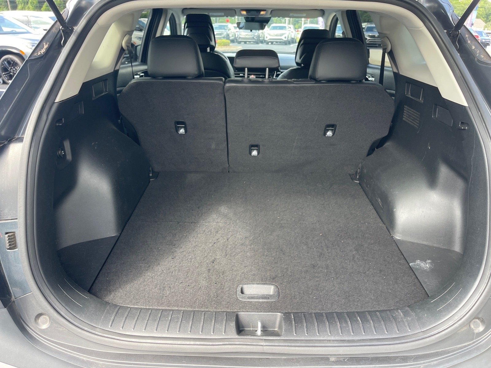 Used 2023 Gravity Gray Kdg Kia EX image 14