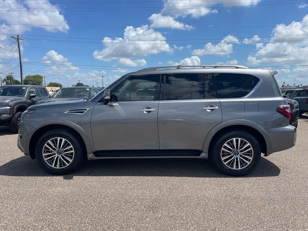 Used 2023 Gray Nissan SL image 4
