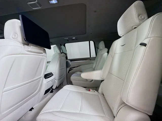 2026 Cadillac Escalade ESV Platinum Sport - Photo 8
