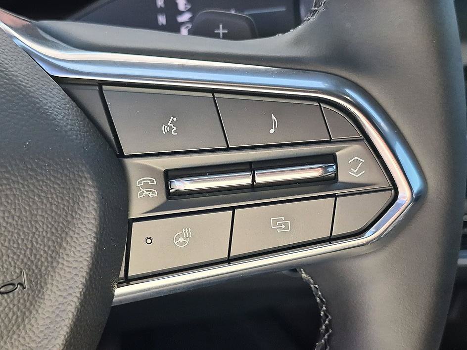 New 2027 Sterling Gray Metallic Chevrolet LT image 17