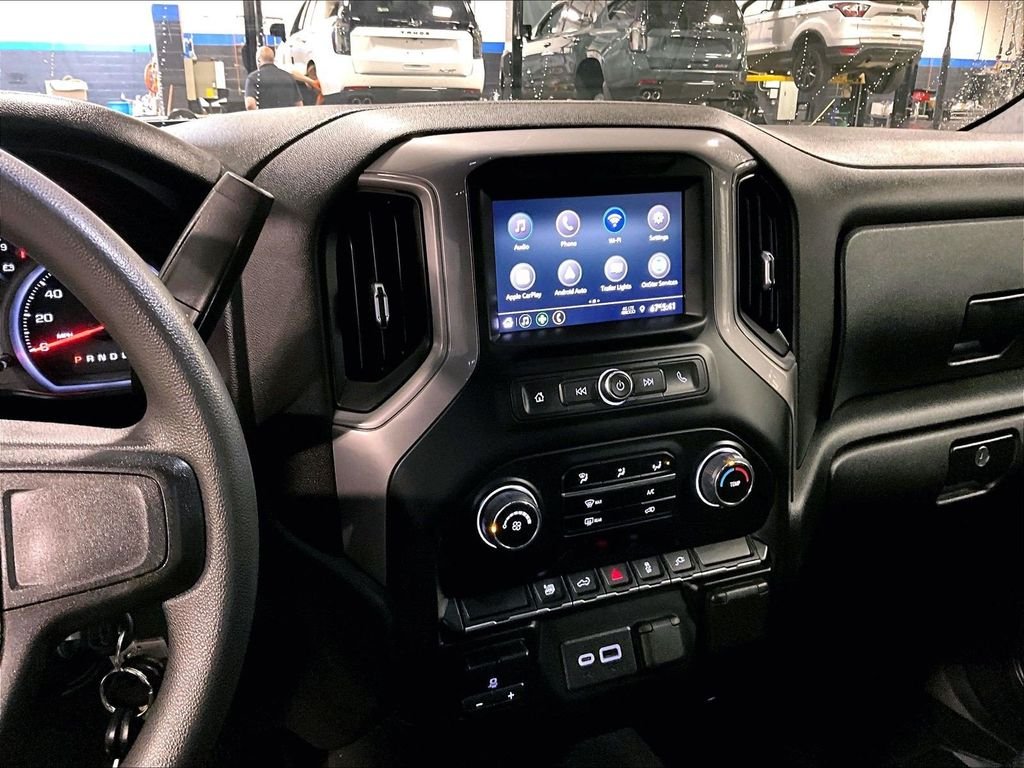 Used 2022 Black Chevrolet Custom image 18