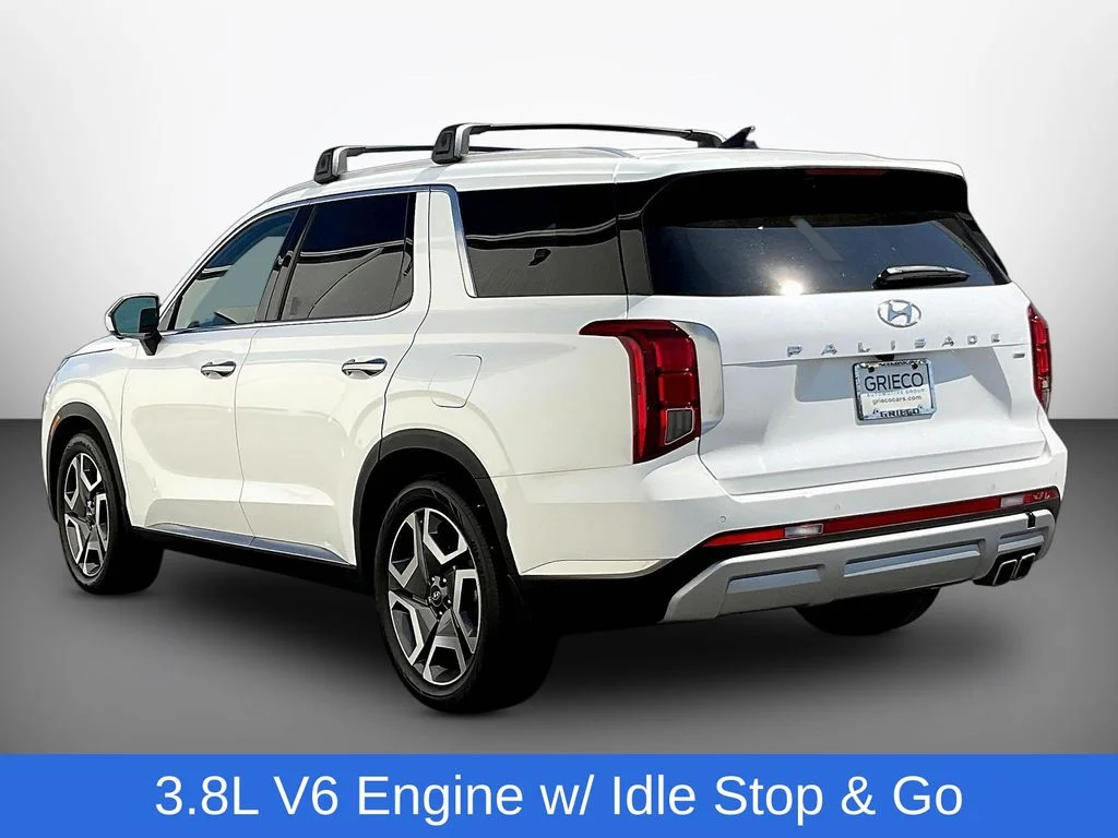 Used 2023 White Hyundai Limited image 5