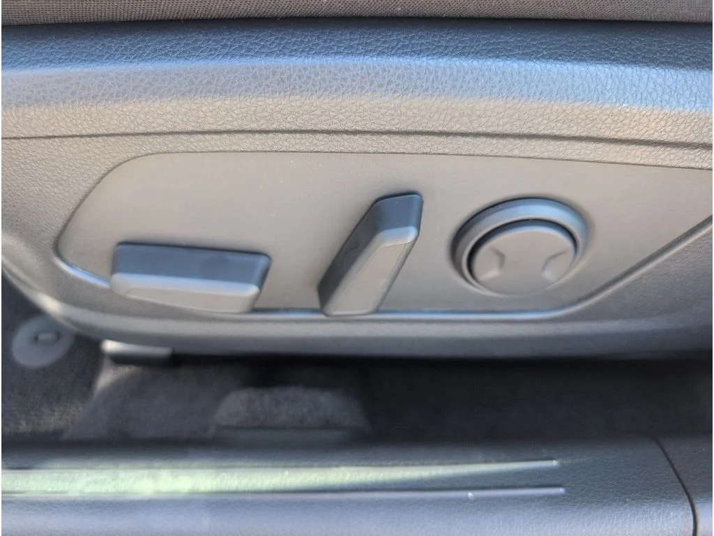 New 2026 Wolf Gray Kia GT-Line FWD image 10