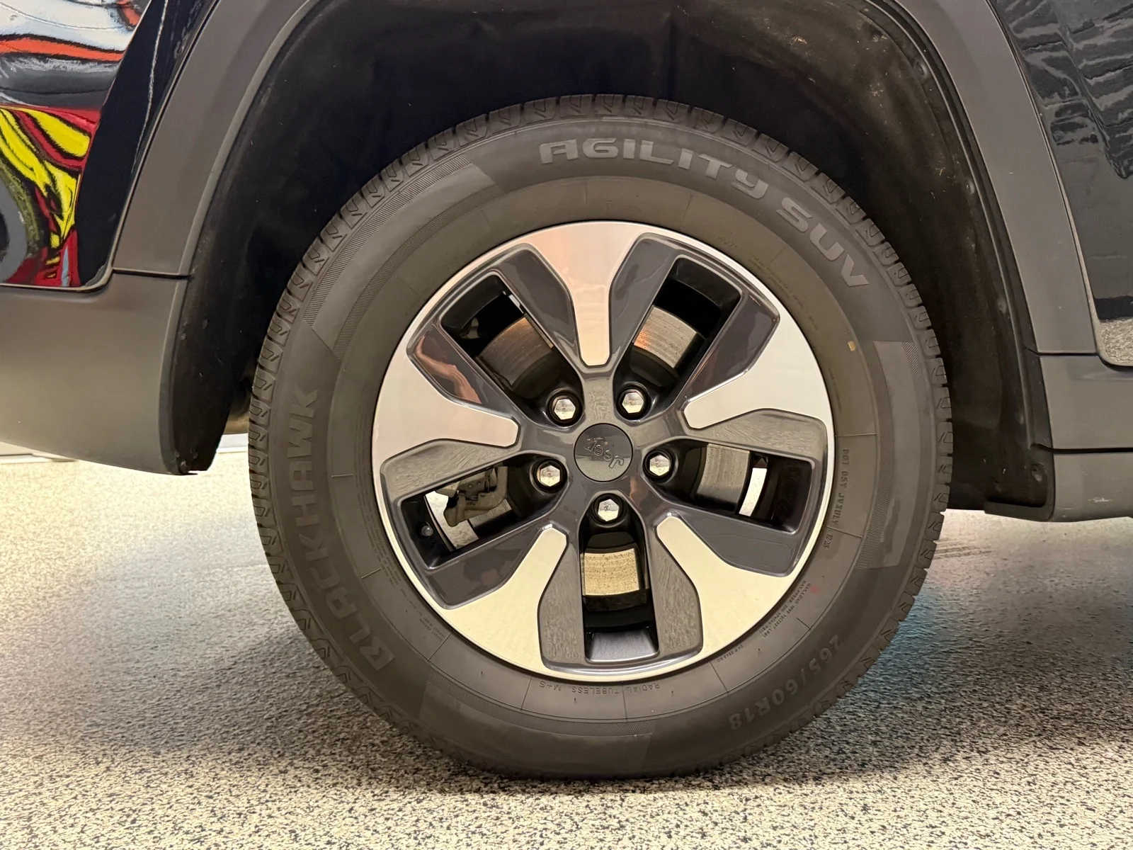 Used 2024 Diamond Black Crystal Pearl Coat (pxj) Jeep 4xe image 35
