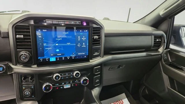 Certified Used 2024 Avalanche Ford XLT image 18