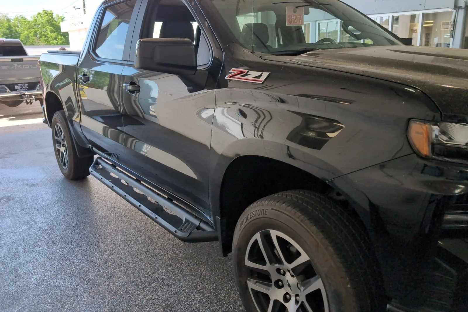 Used 2019 BLACK Chevrolet LT Trail Boss image 3