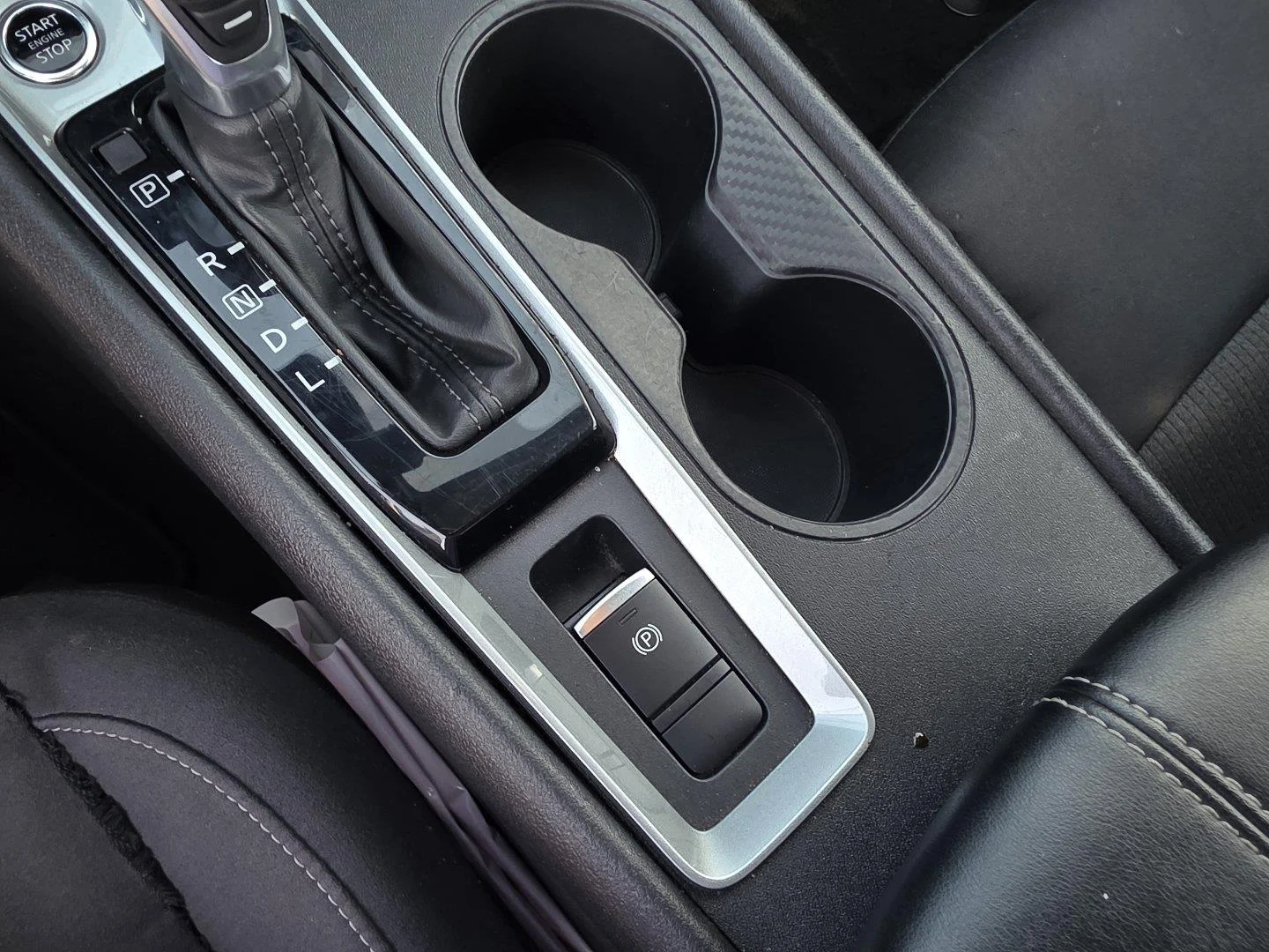 Used 2025 Gun Metallic Nissan SV image 19