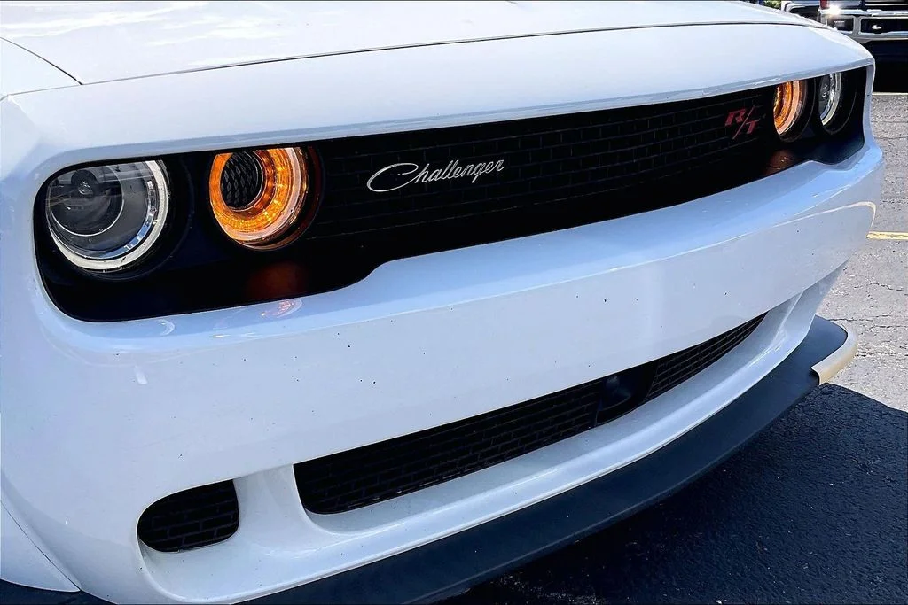 Used 2022 White Dodge R/T Scat Pack Widebody image 30
