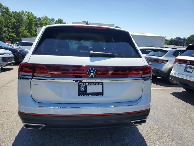 New 2026 White Volkswagen SE image 5