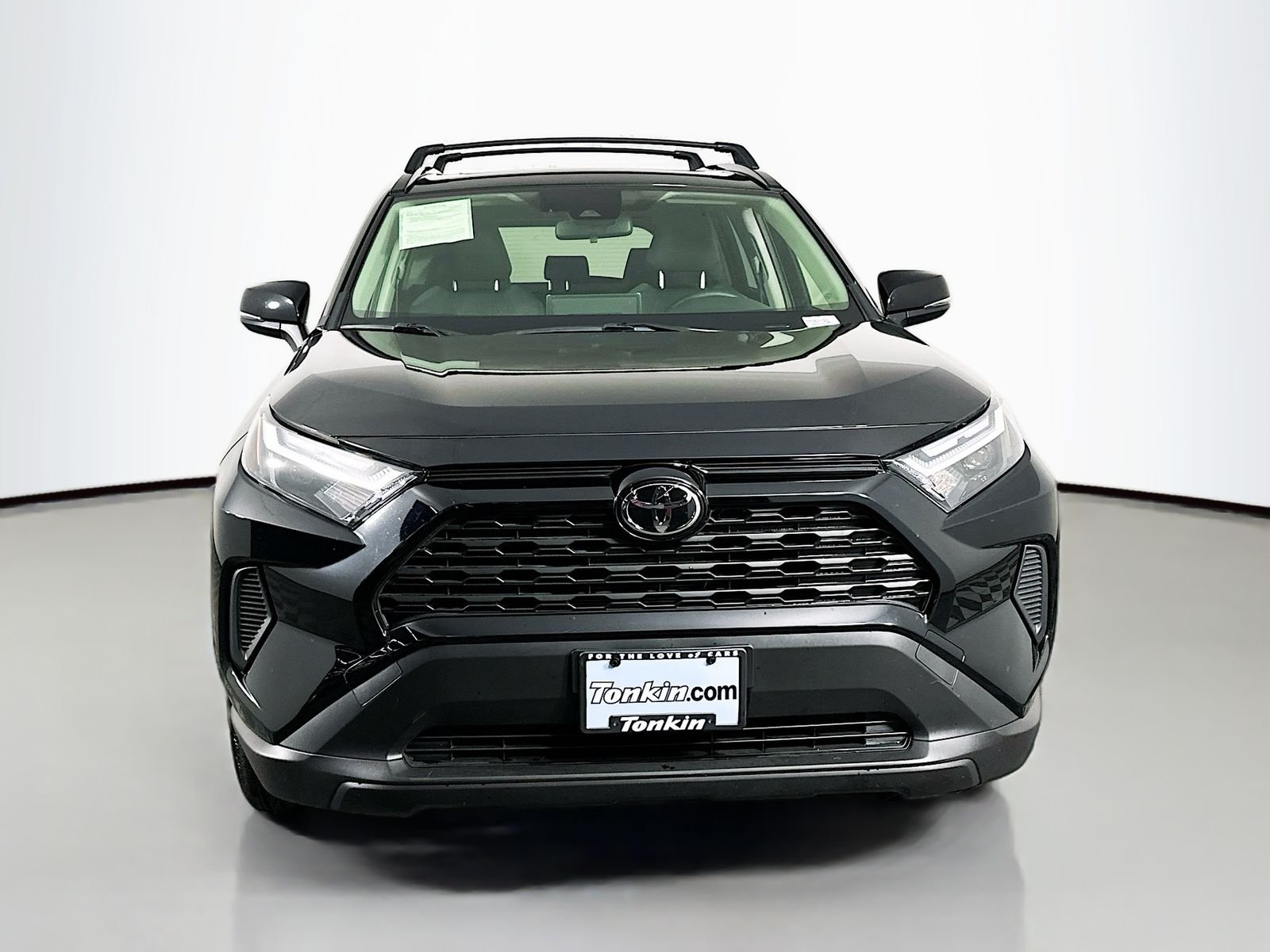 Used 2025 Midnight Black Metallic Toyota XLE image 2
