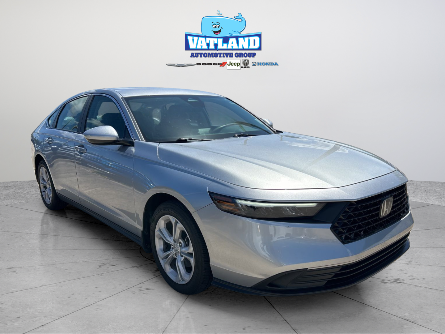 Used 2024 Silver Honda LX image 22