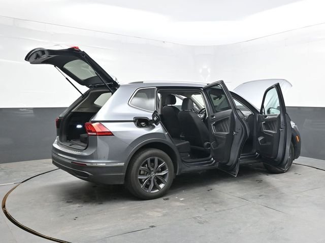 Used 2023 Gray Volkswagen 2.0T SE image 42