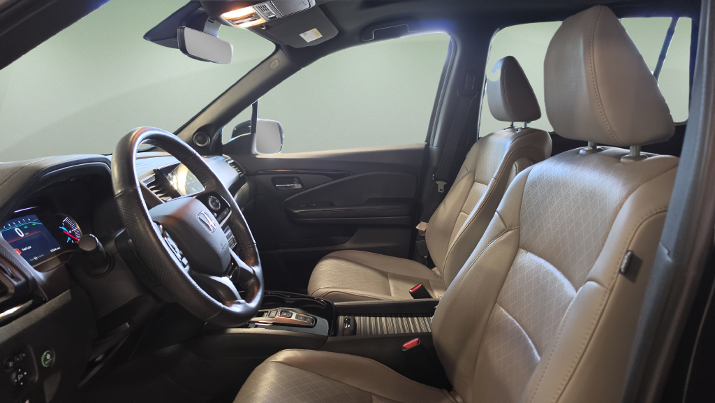 Used 2020  Honda Elite image 15