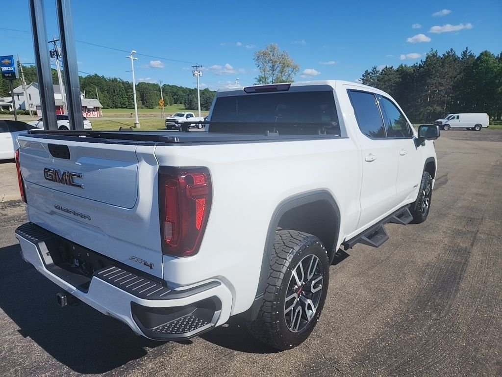 Used 2021 White GMC AT4 image 5