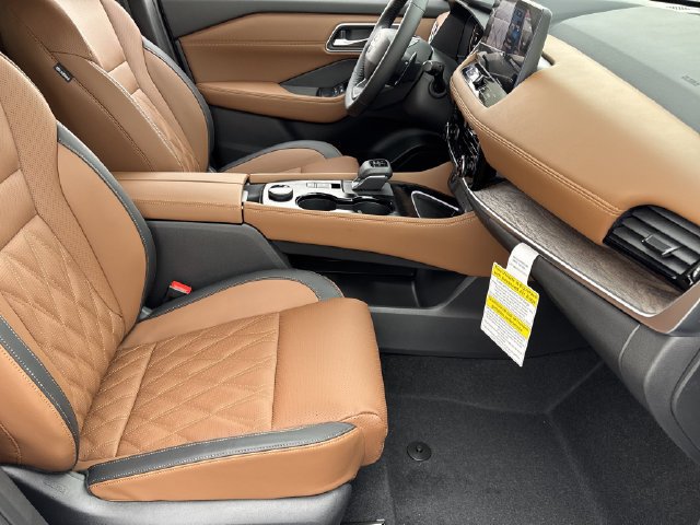 New 2026 Black Nissan Platinum image 23