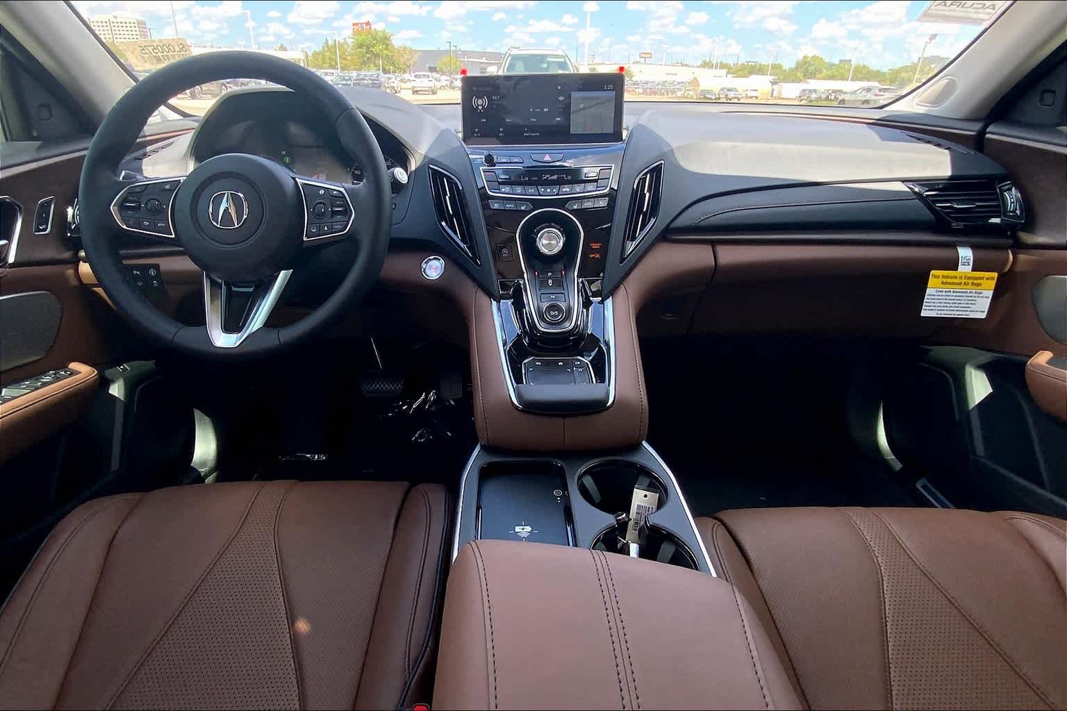 Used 2025 Platinum White Pearl Acura w/Advance Package image 5