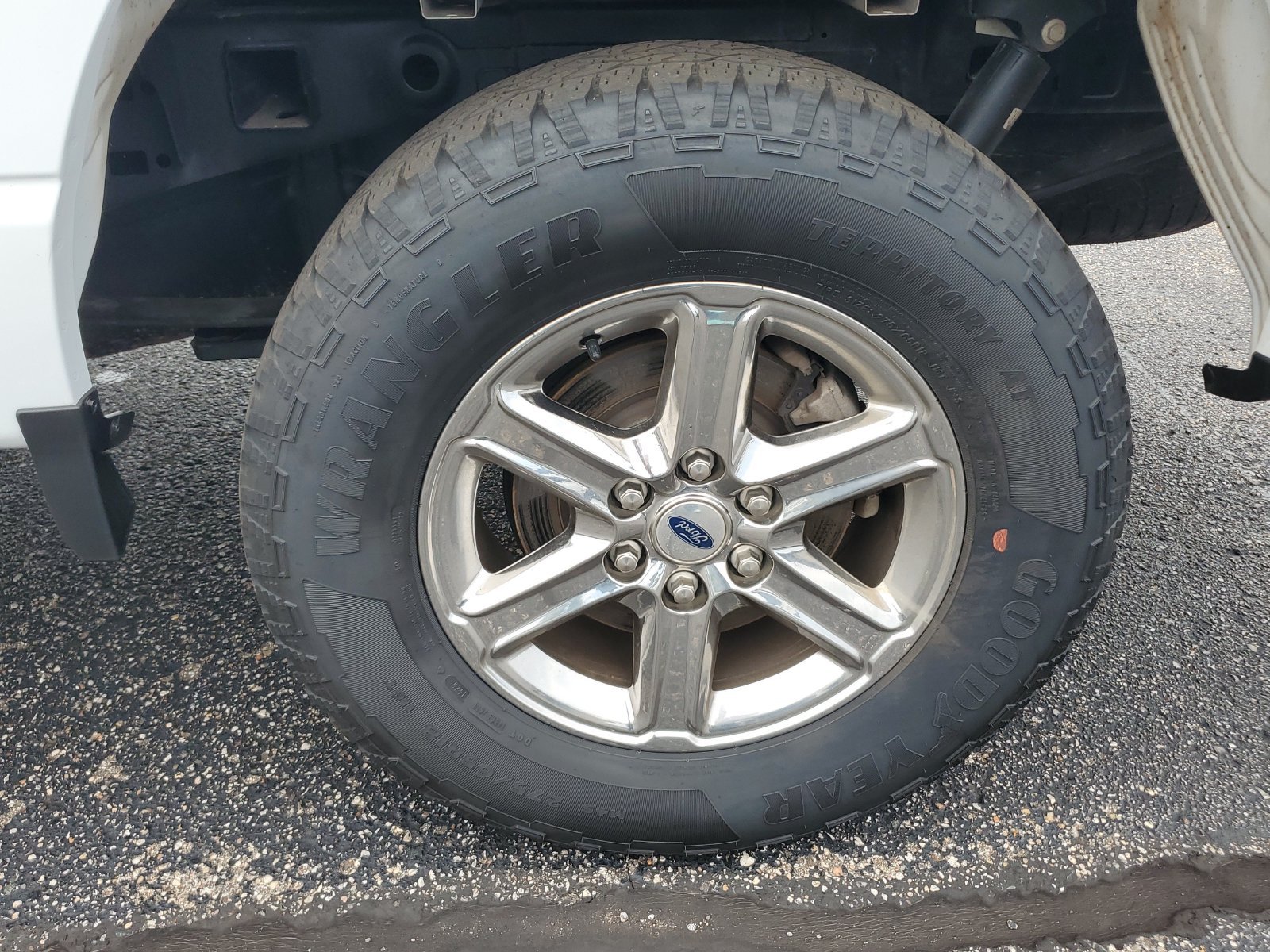 Certified Used 2025 White Ford XLT image 25