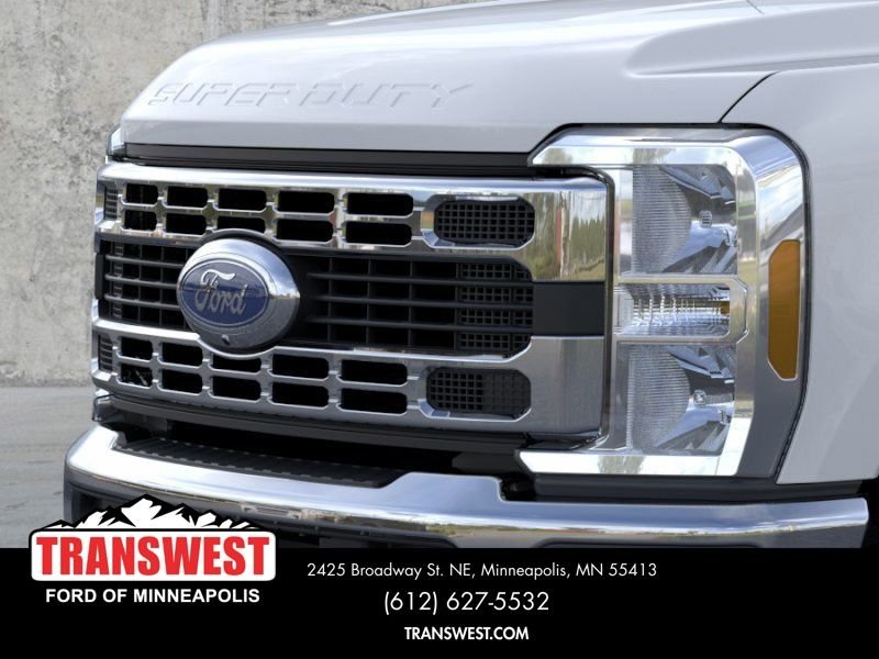New 2026 Oxford White Ford F-250® XLT image 17