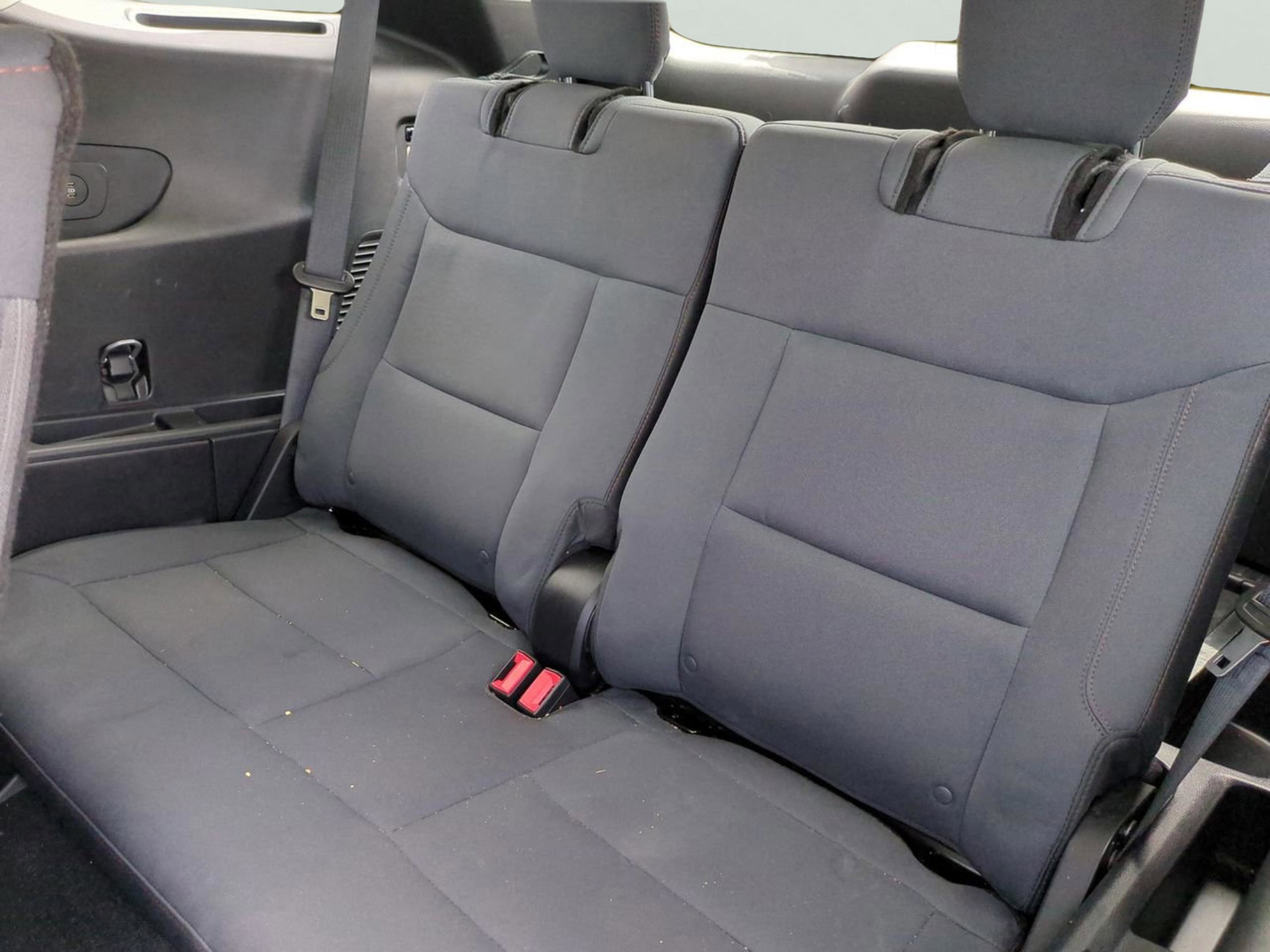 Used 2025 Vapor Blue Ford Active image 12