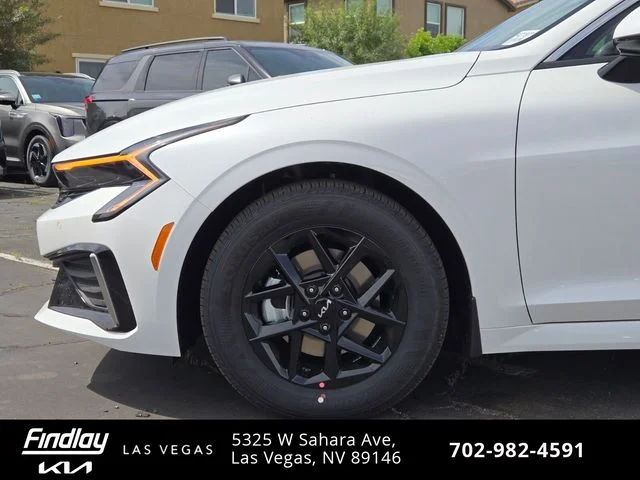 2026 Kia K5 LXS - Photo 8