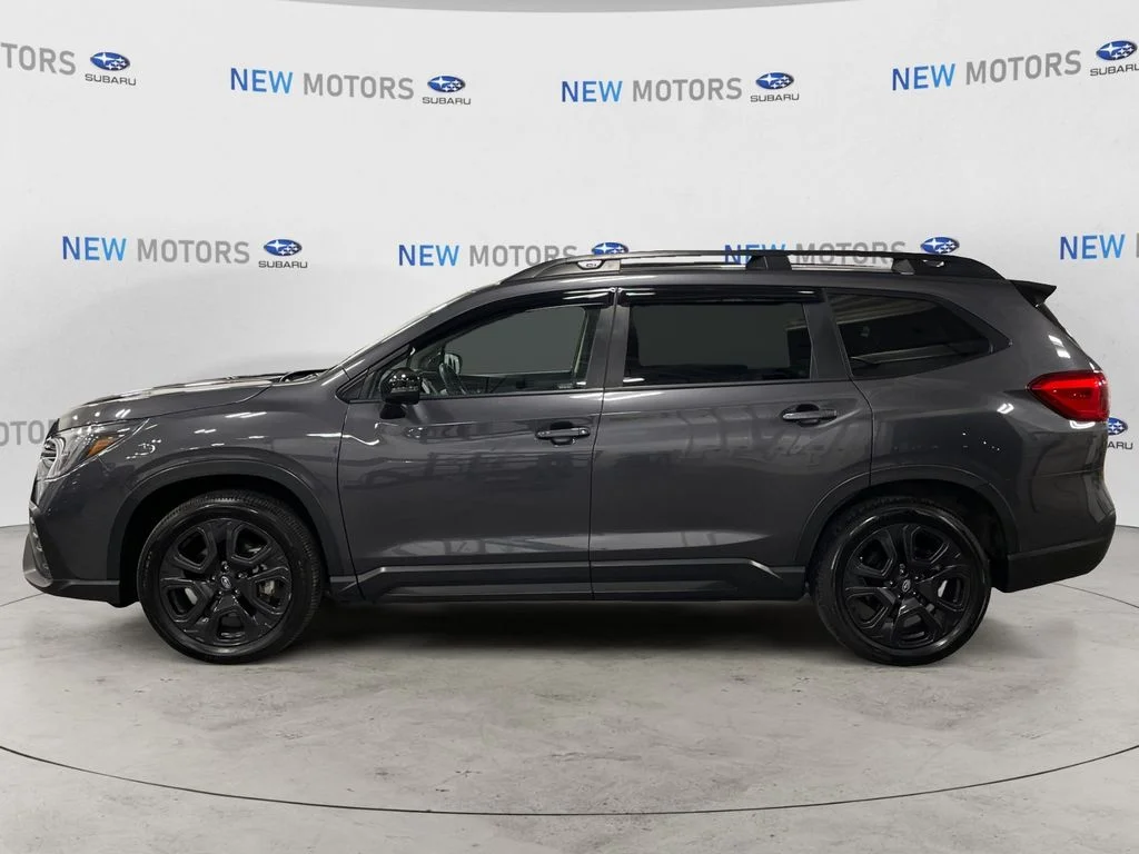 Used 2023 Magnetite Gray Metallic Subaru Onyx Edition image 2