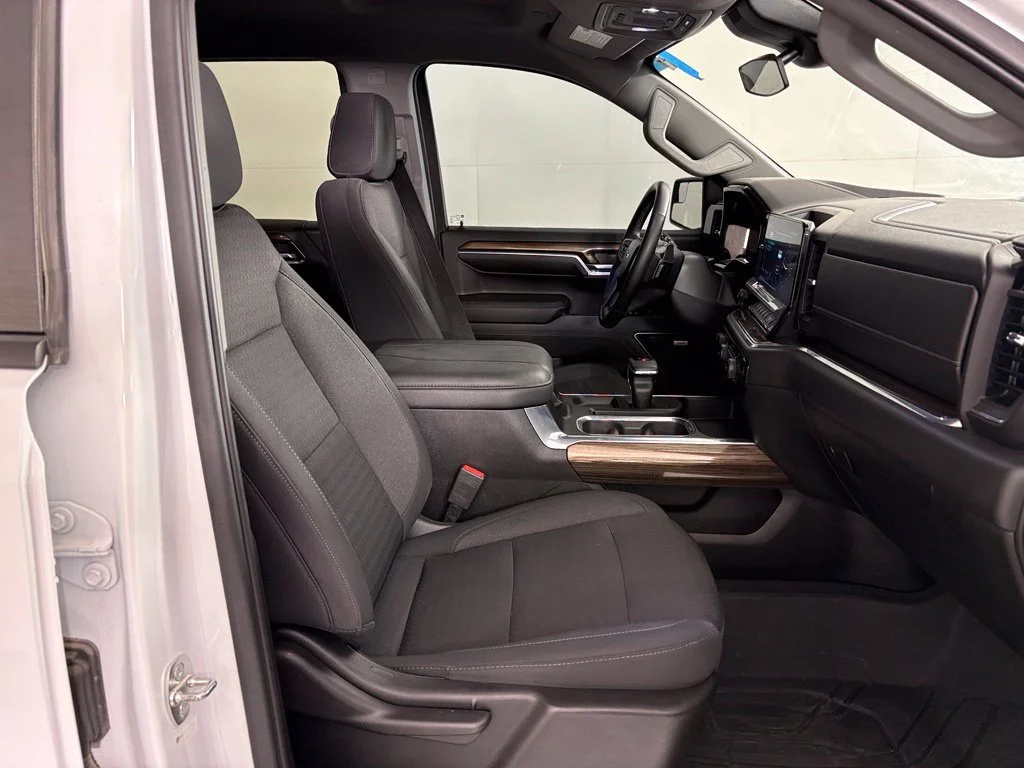 Used 2023 SUMMIT WHITE Chevrolet RST image 42