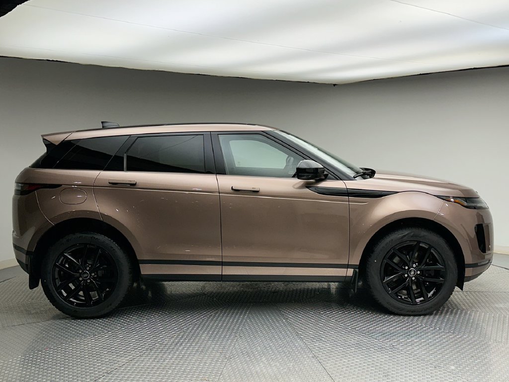 Used 2026 Corinthian Bronze Met Land Rover S image 4