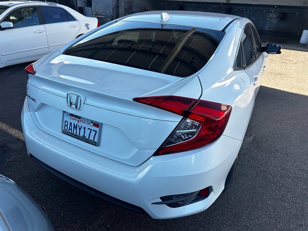 Used 2017 White Honda EX image 25