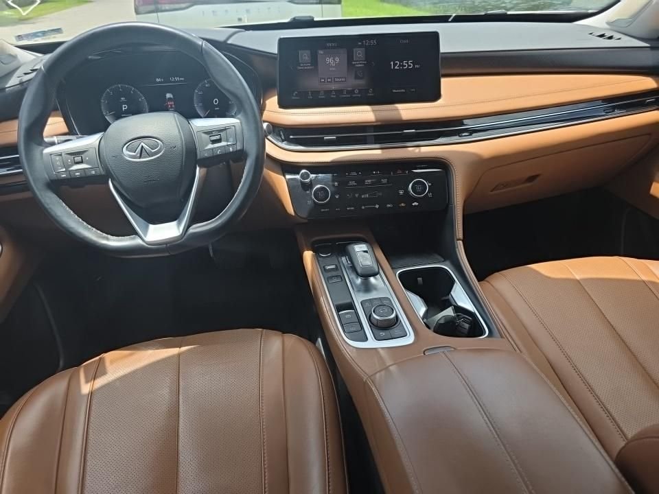 Certified Used 2023 White INFINITI Sensory image 17