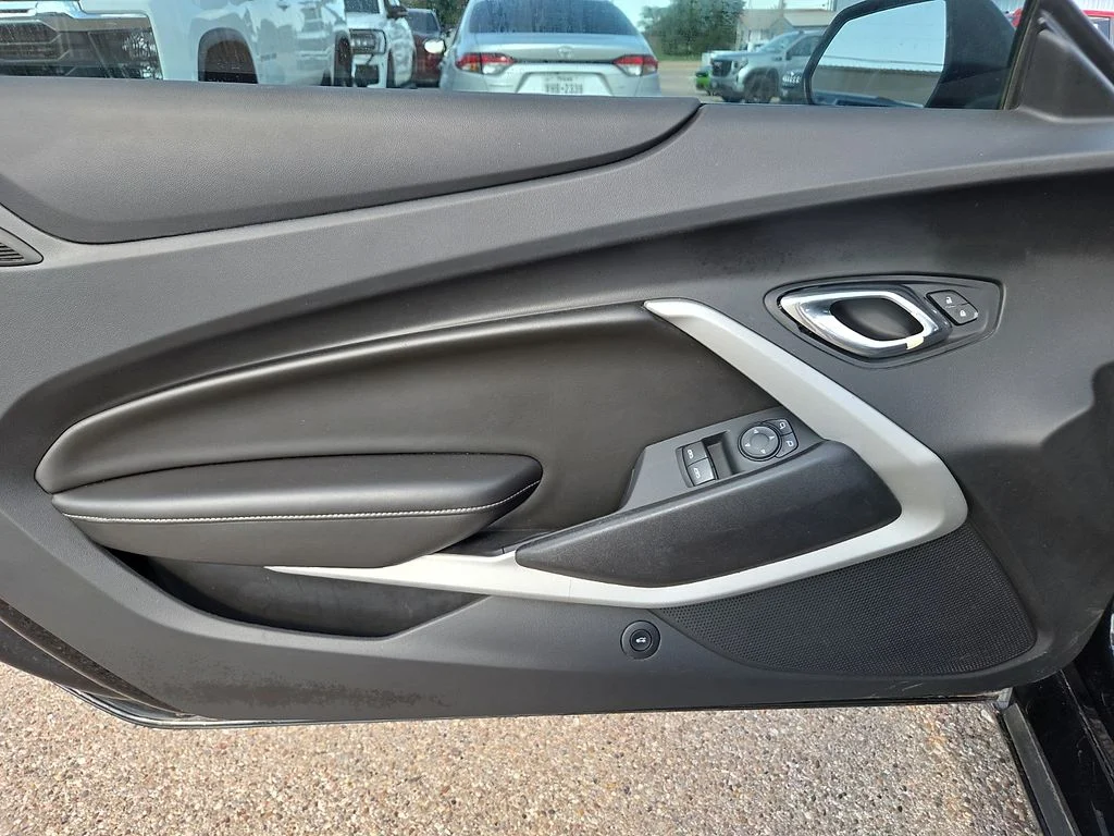 Used 2018 Black Chevrolet 1LT image 19