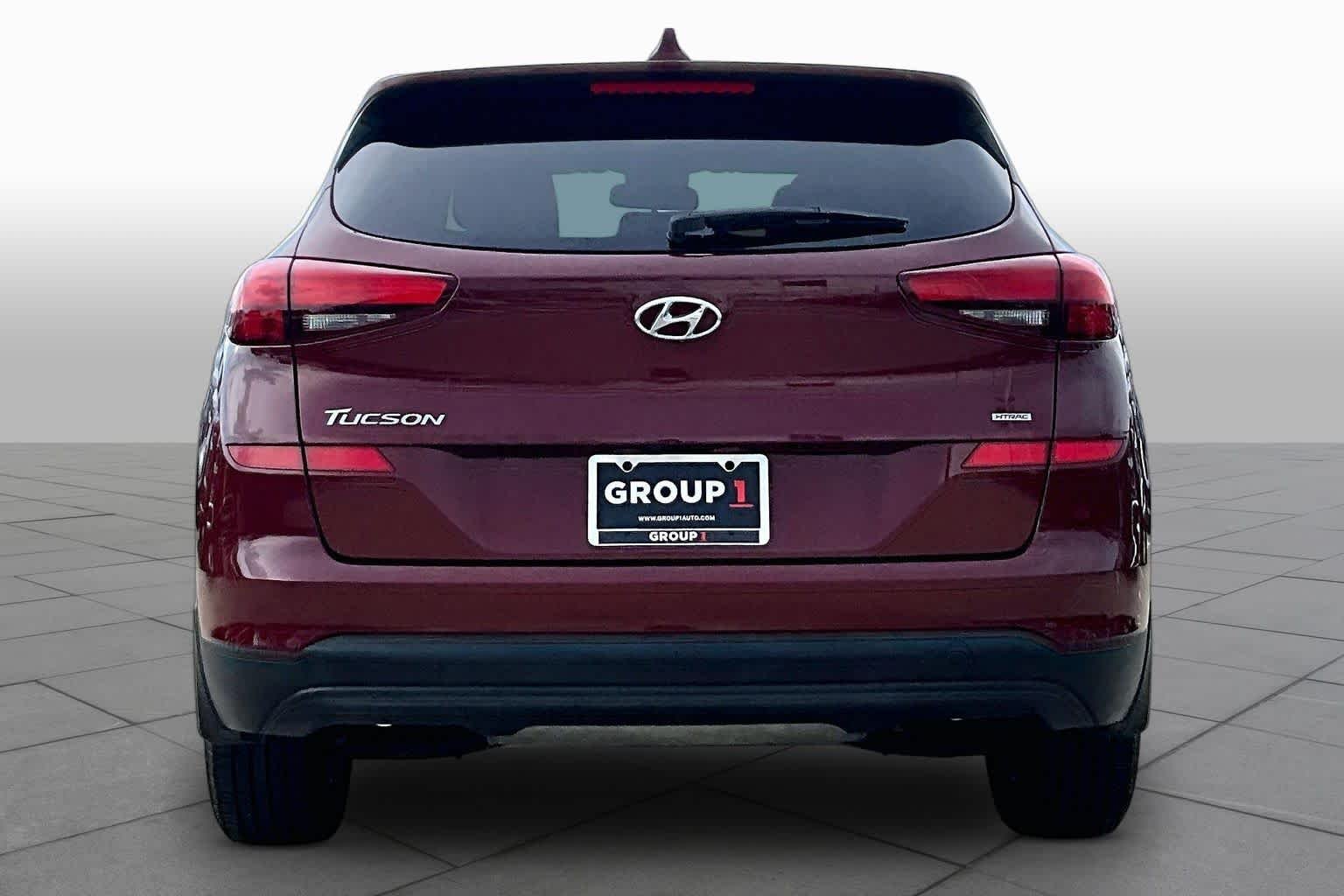 Used 2020 Gemstone Red Hyundai SE image 5