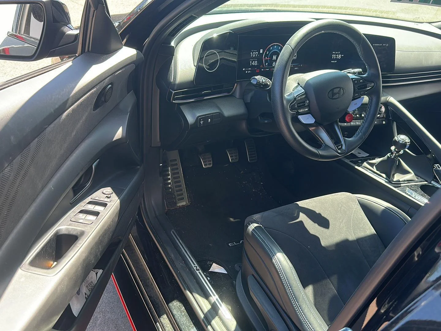 Used 2025 Abyss Black Hyundai BASE image 8
