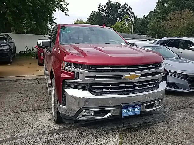 Used 2020 Red Chevrolet LTZ image 9