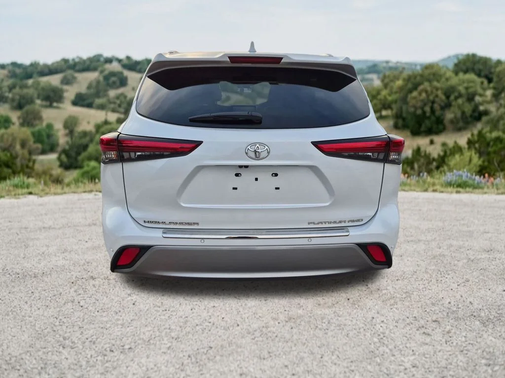 Used 2022  Toyota Platinum image 9