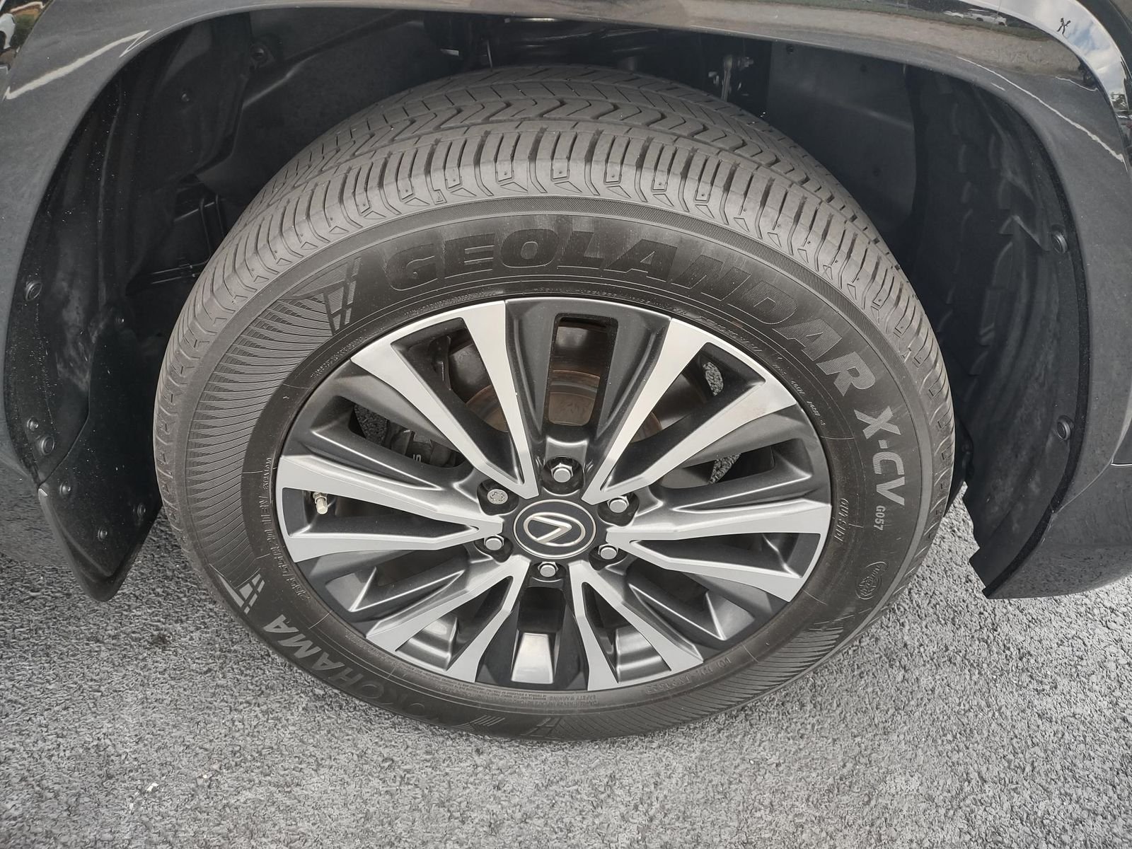 Used 2023 Black Lexus 600 Premium image 29