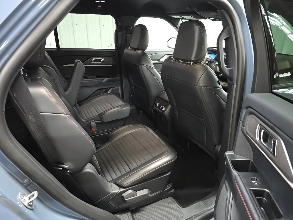 Used 2025 Blue Ford ST-Line image 17
