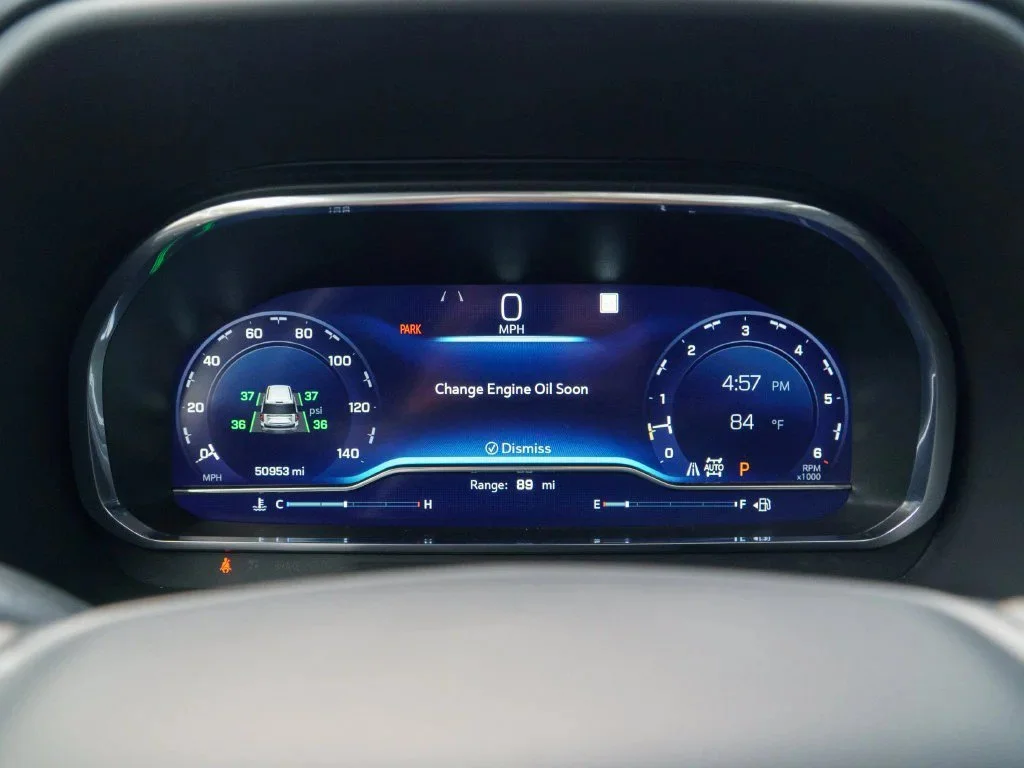 Used 2023 BLACK Chevrolet LT image 25